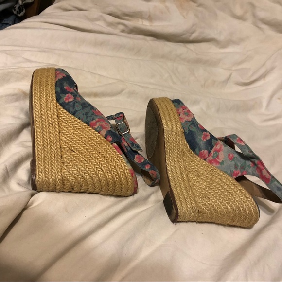 steve madden floral wedges - Picture 5 of 7